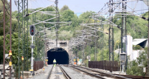 El descarrilament sense ferits d’un tren de mercaderies talla l’R8 entre Cerdanyola UAB i Martorell