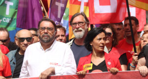 Milers de treballadors es manifesten pel Primer de Maig amb “tres grans reivindicacions”: “Pau, sostre i salari”